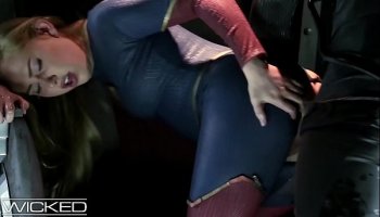 WickedParodies Supergirl Seduces Braniac Into Anal Sex